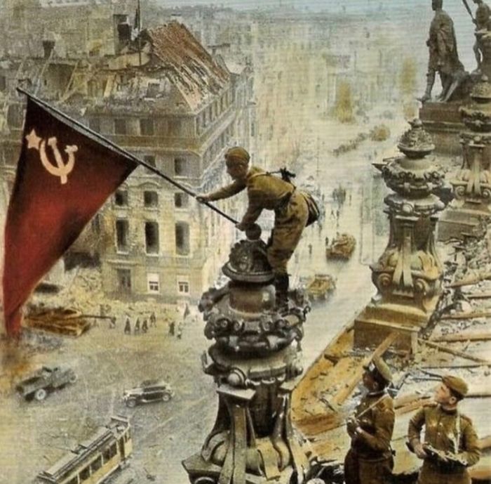 С праздником Великой Победы!